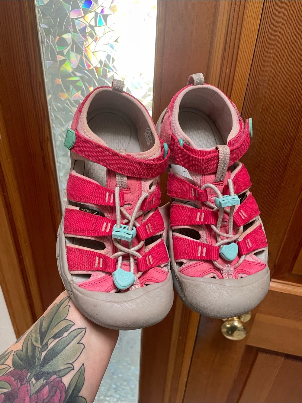 KEEN Newport H2 water shoes size 3
